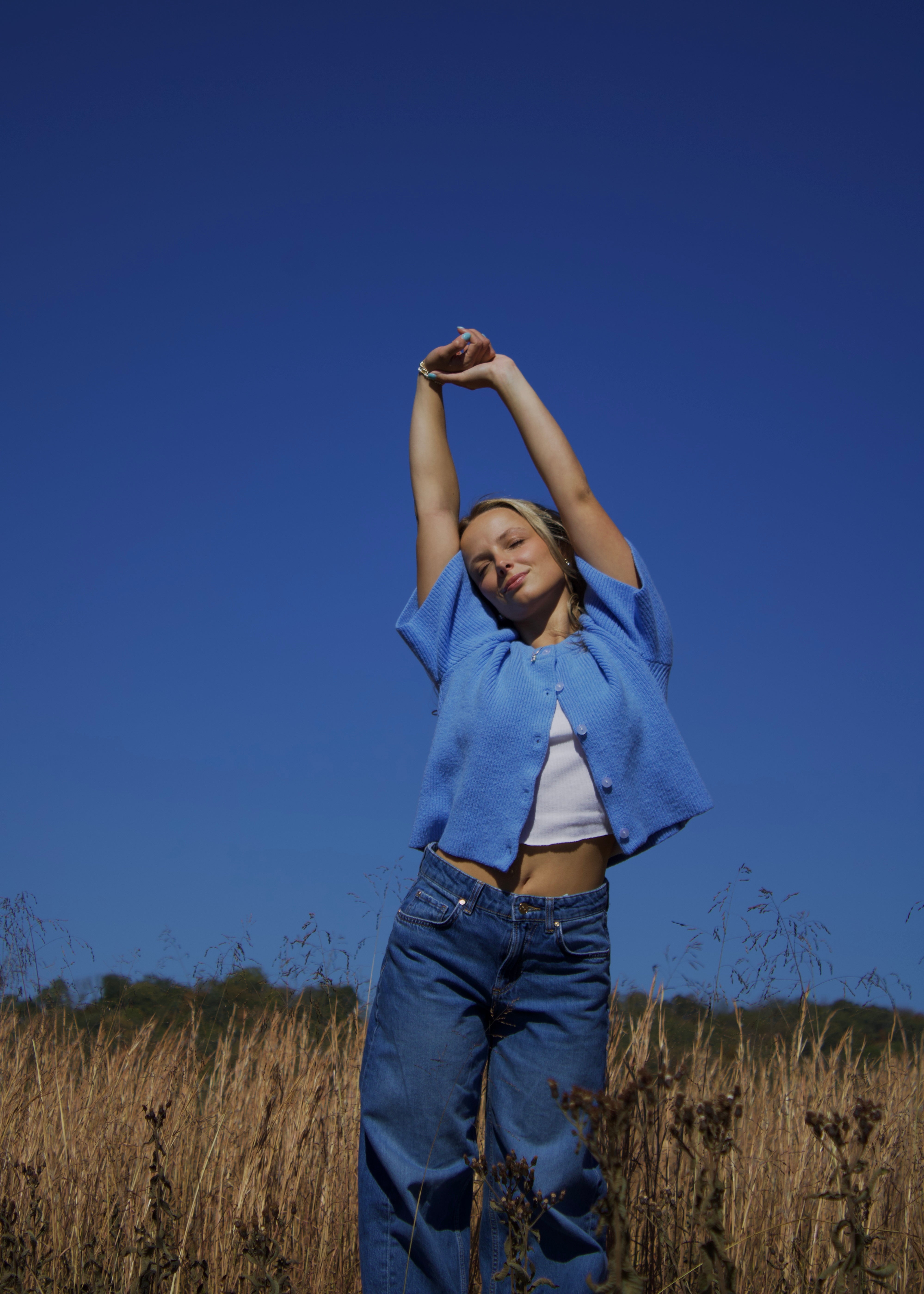 Half Sweater in Sky